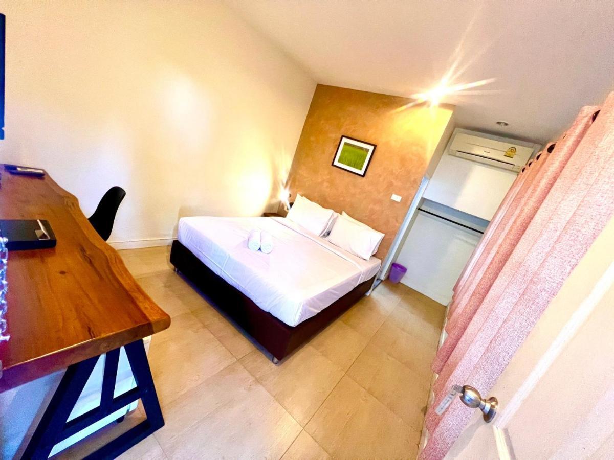 Udee Cozy Hotel Chiang Mai Extérieur photo